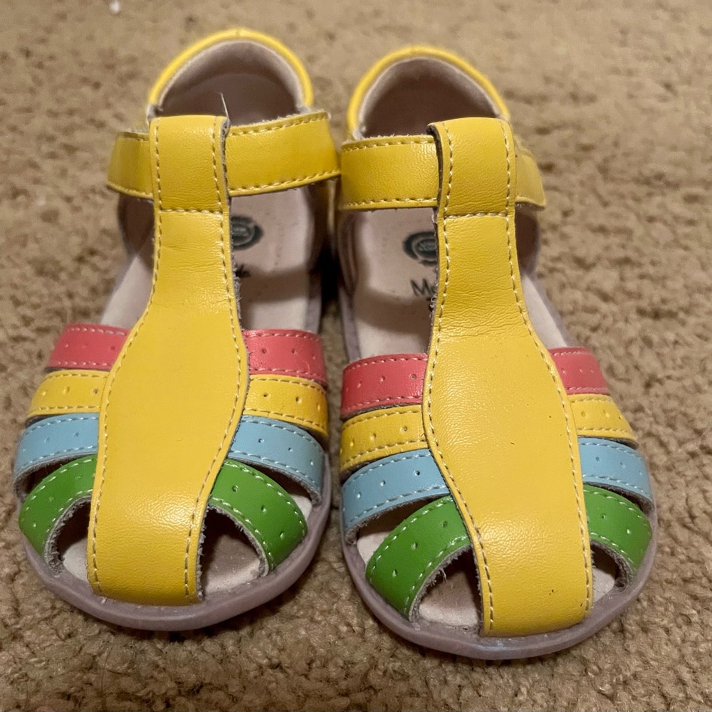 Awesome Livie & Luca Sandals